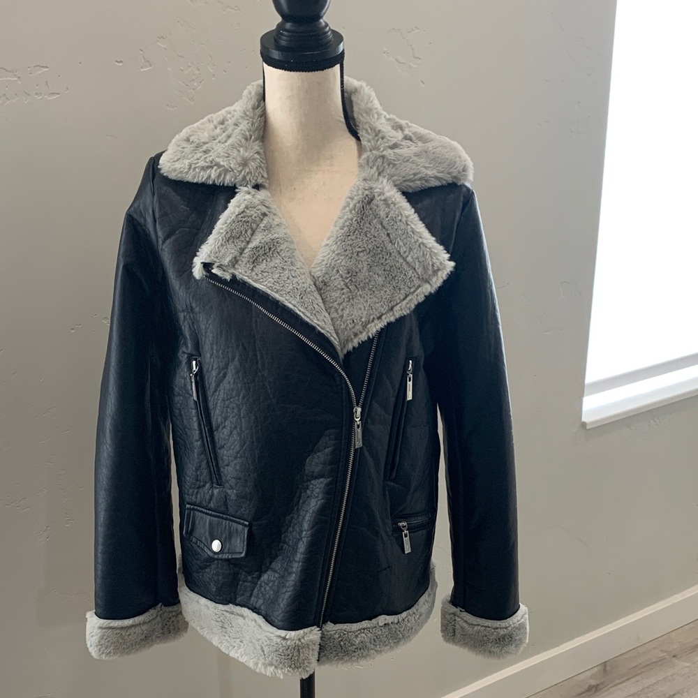 EUC Jou Jou Black and Gray Faux Leather & Fur Moto Jacket